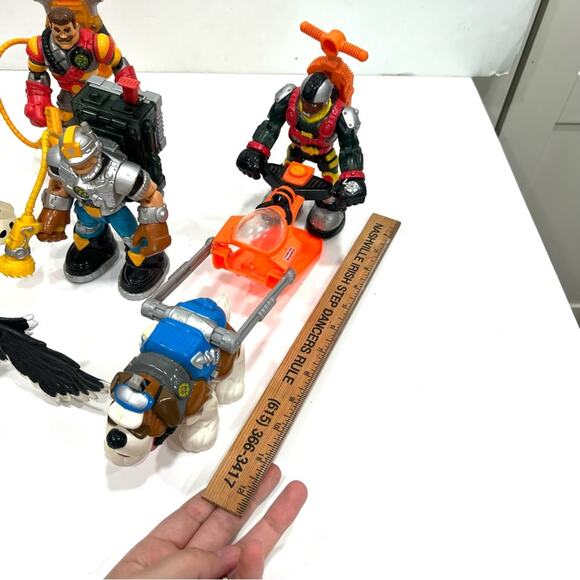 Fisher Price Rescue Heros Vintage Lot with Rescue Pets Accesories Backpacks etc - Picture 12 of 14